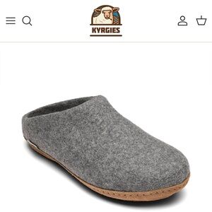 Men’s Wool Kyrgies with Leather Bottom